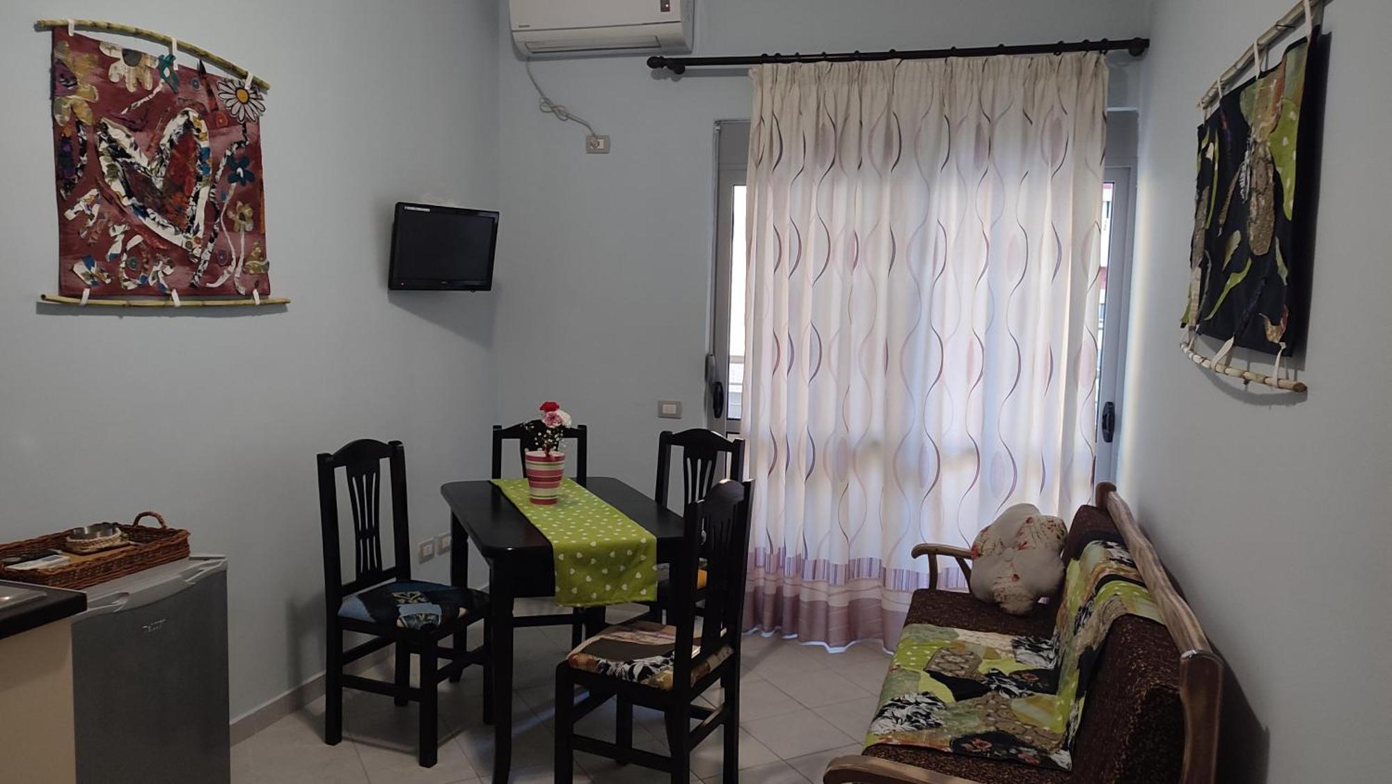 10 Apartmants Olimpia Mir دراس الغرفة الصورة